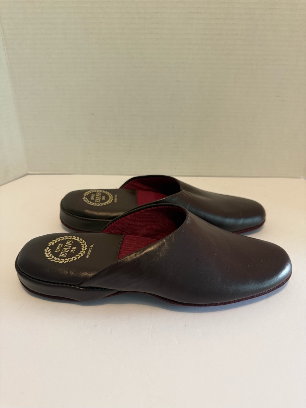 LB Evans burgundy theater slippers leather mens 8